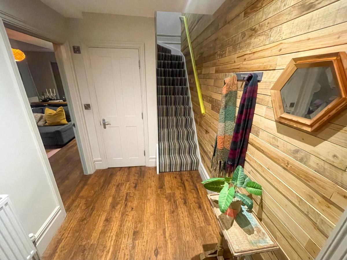 Stunning Brighton Seaside 2-Bedroom Townhouse With Patio, Sleeps 6 מראה חיצוני תמונה